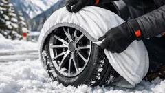 Schneesocken fürs Auto: Taugen Stoffketten wirklich als Notfallhilfe bei Schnee?