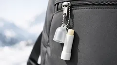 Lippenpflege im Winter immer griffbereit: So findest du den Stift sofort in der Handtasche